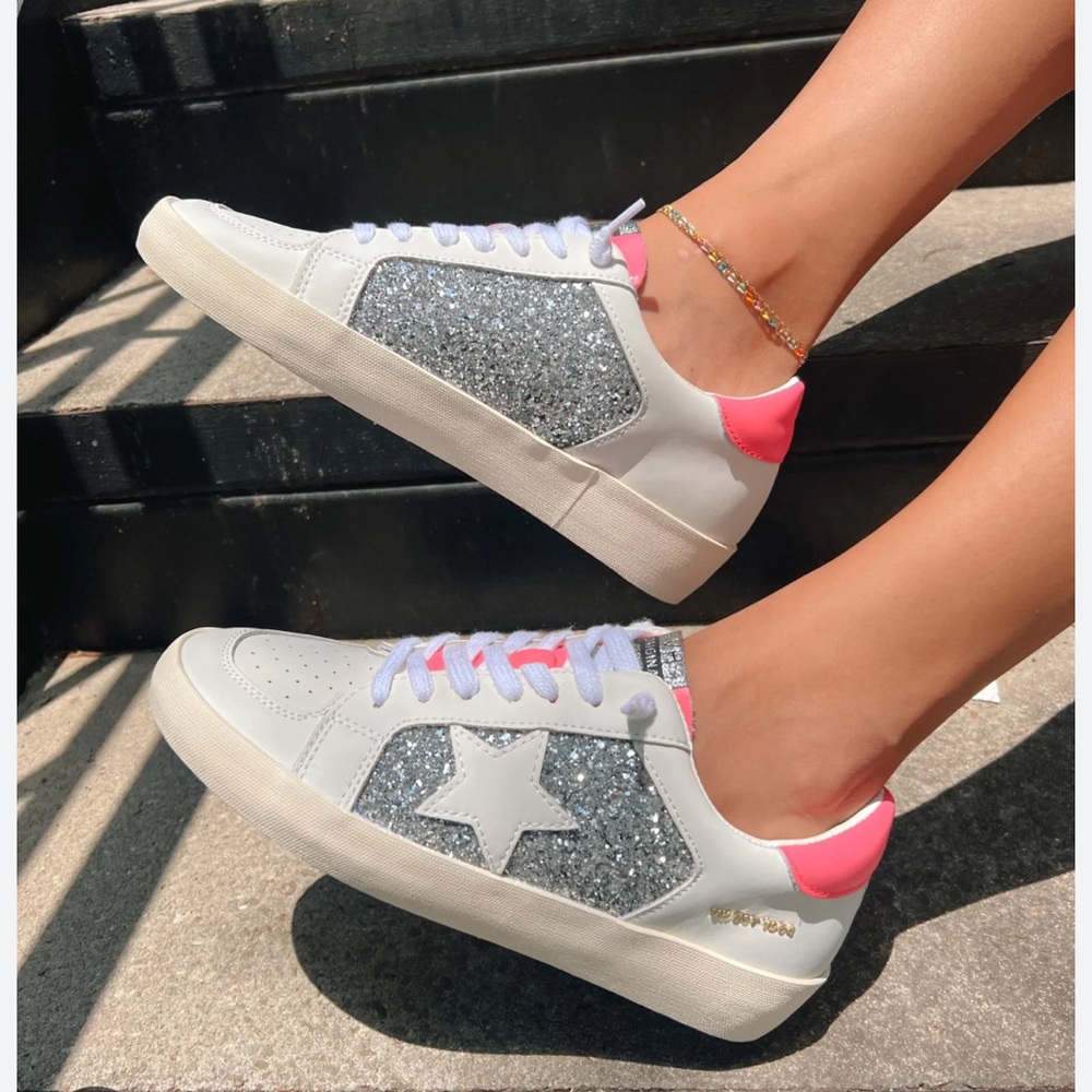 Vintage Havana Positivity ladies white and pink leather sneakers, size 7
